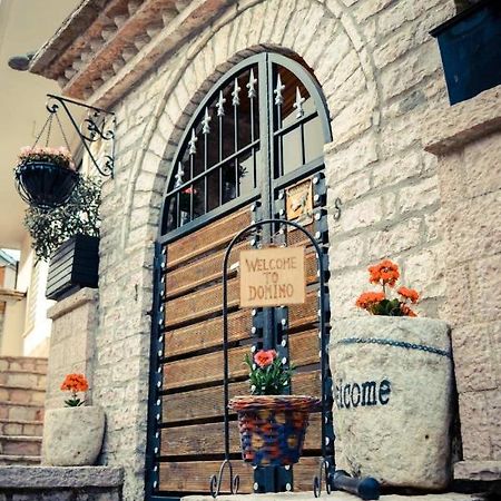 Hotel Domino Gjirokastër Buitenkant foto