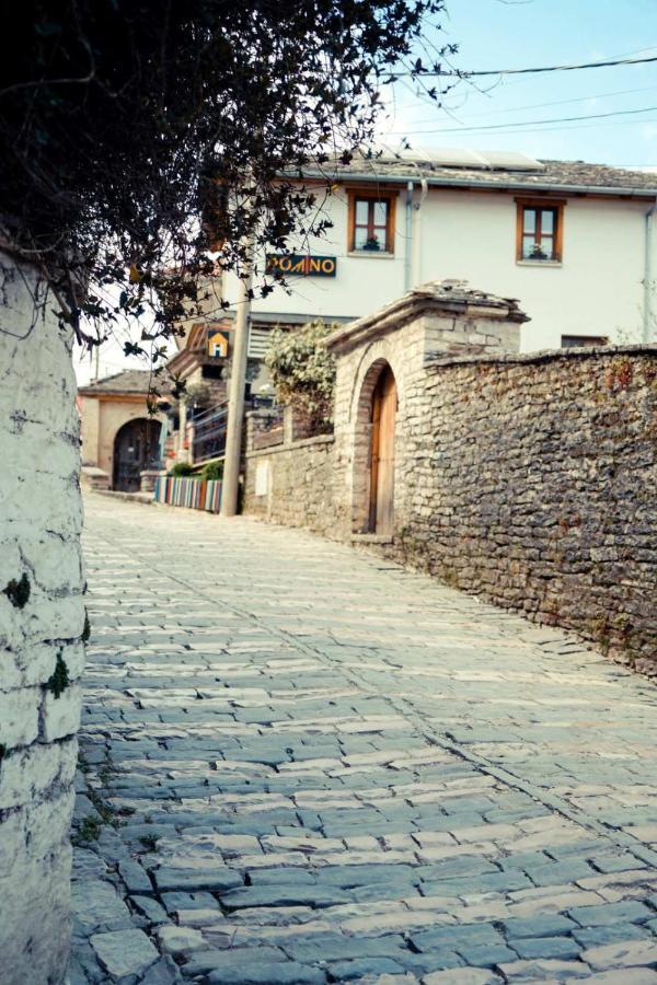 Hotel Domino Gjirokastër Buitenkant foto