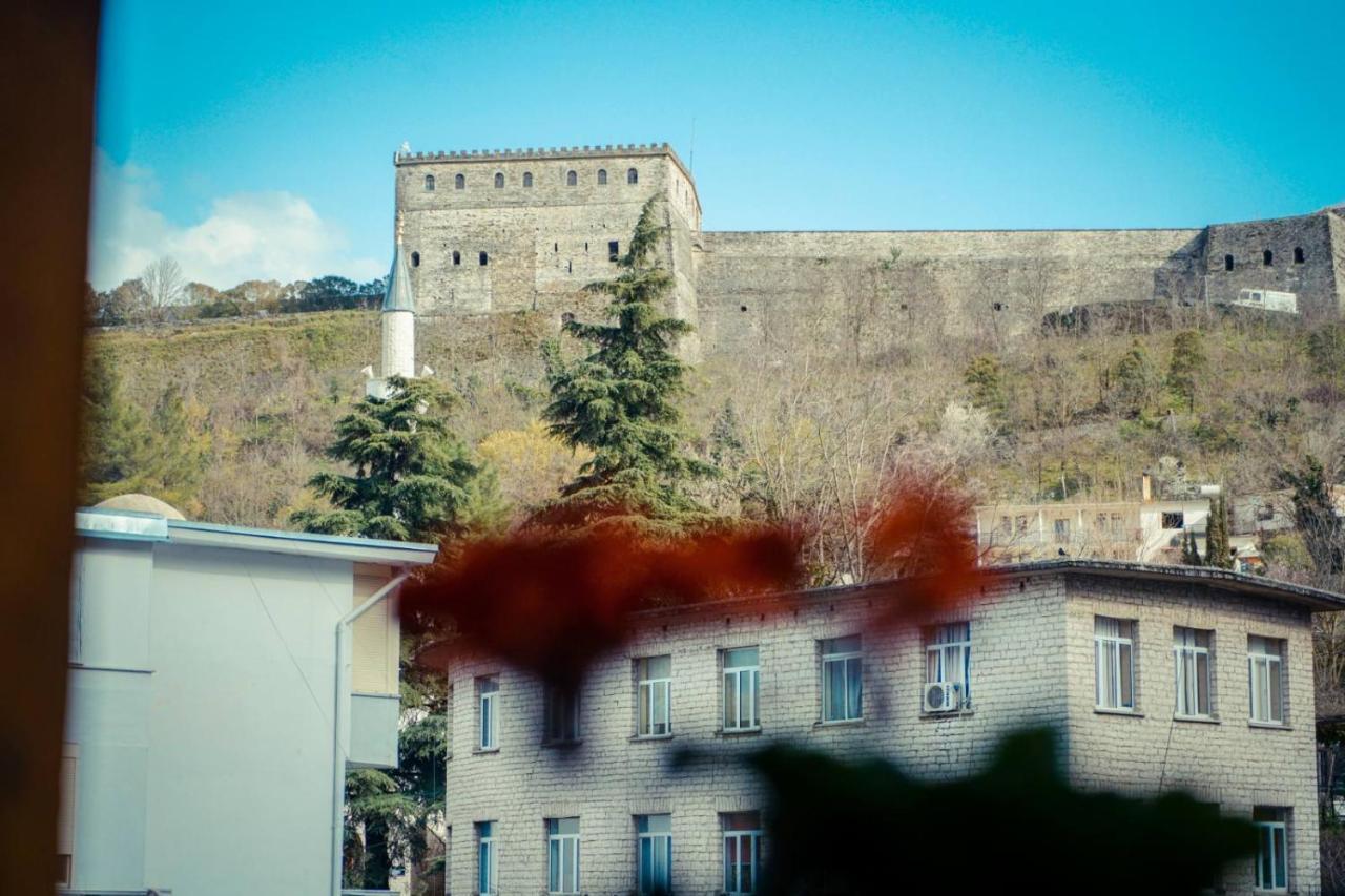 Hotel Domino Gjirokastër Buitenkant foto