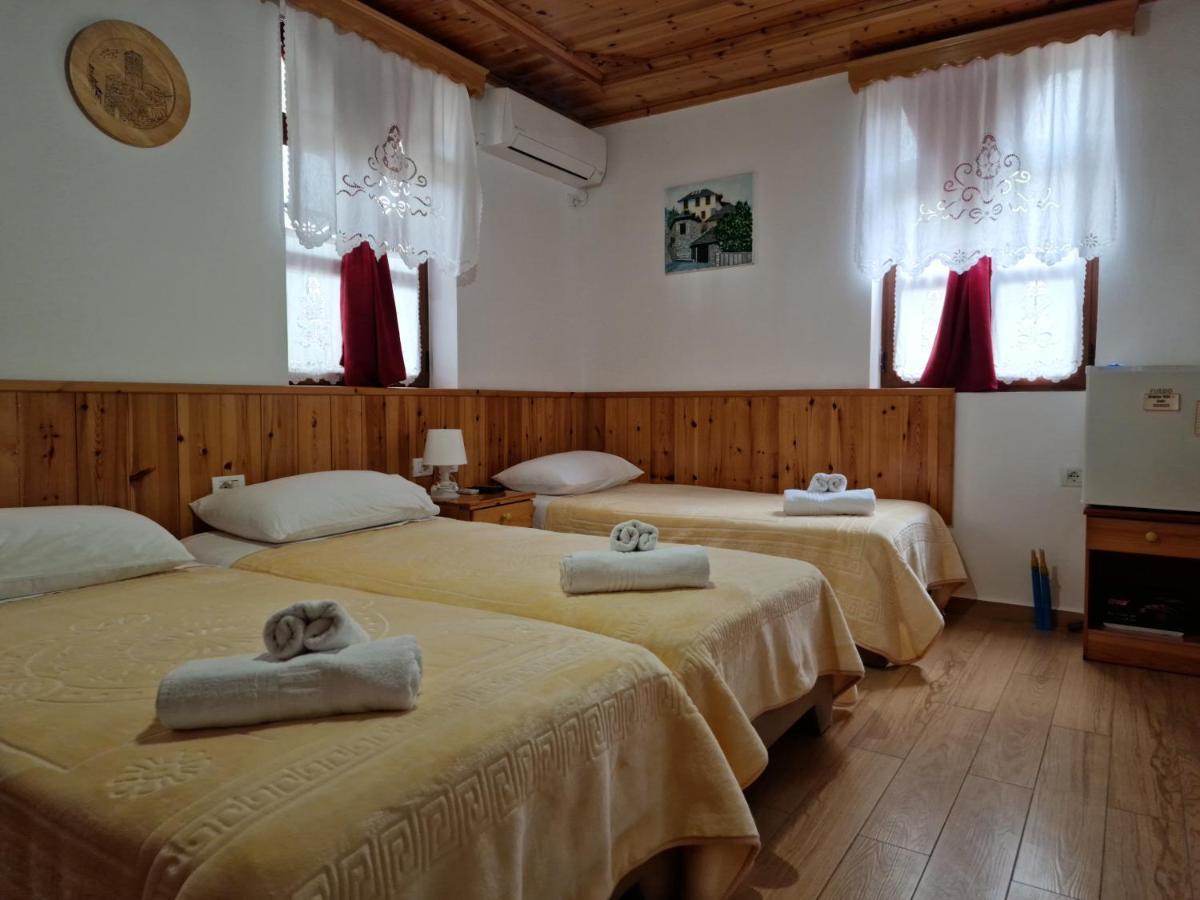 Hotel Domino Gjirokastër Buitenkant foto