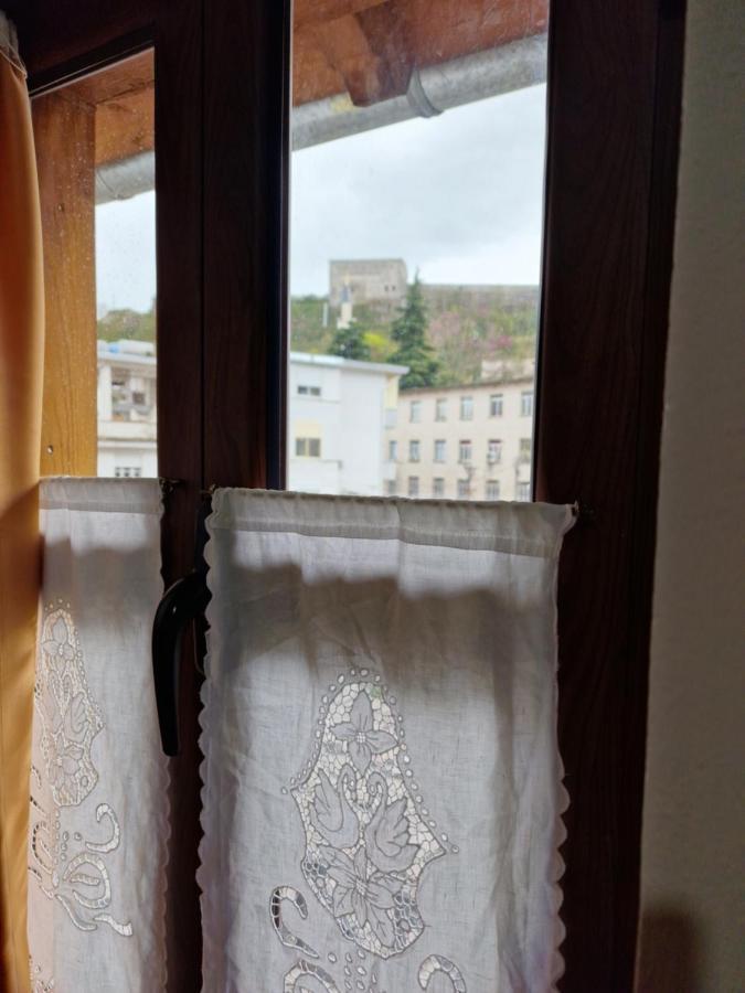 Hotel Domino Gjirokastër Buitenkant foto