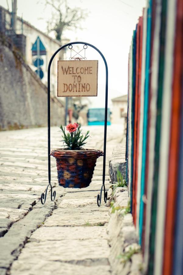 Hotel Domino Gjirokastër Buitenkant foto