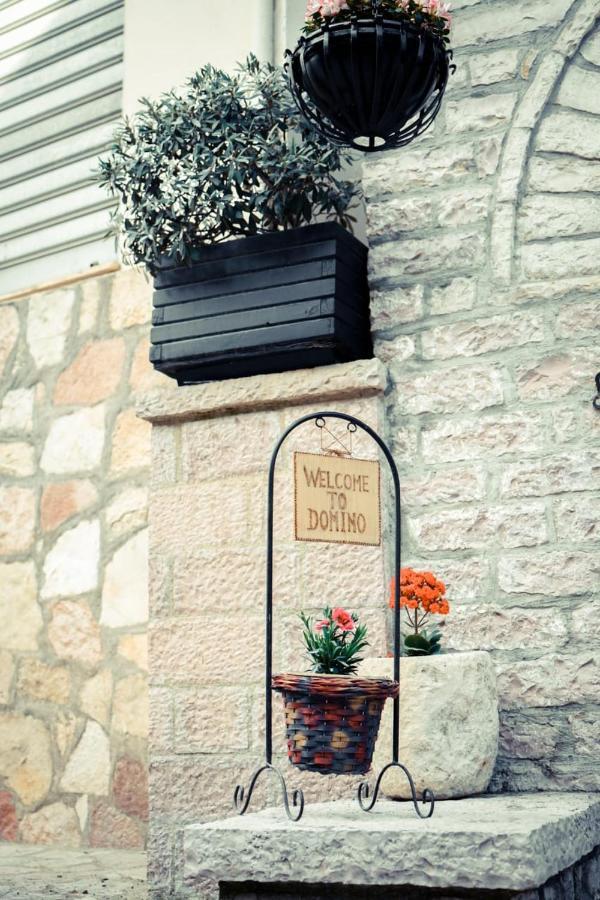 Hotel Domino Gjirokastër Buitenkant foto
